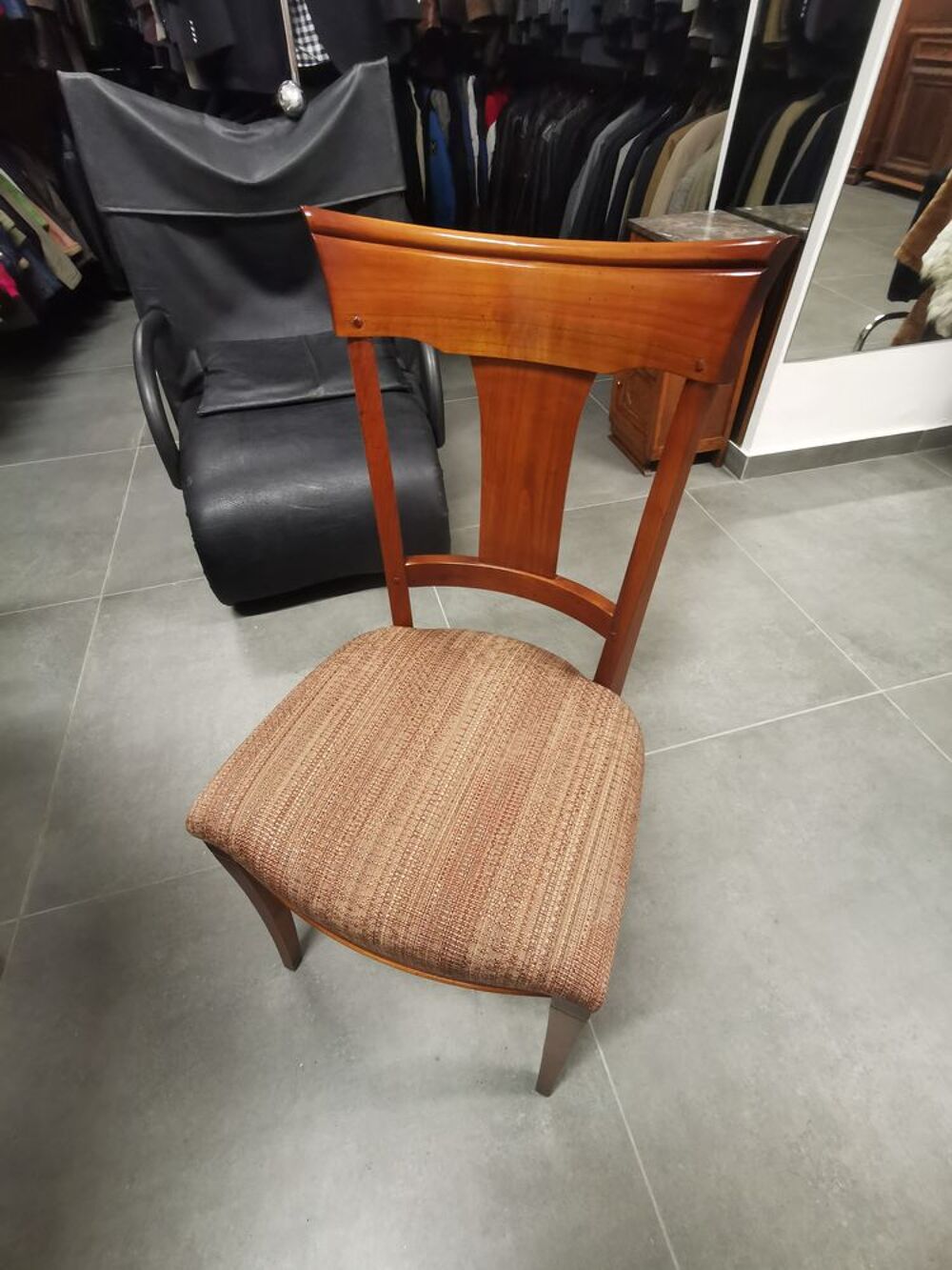 Lot de 4 chaises merisier et tissu Meubles