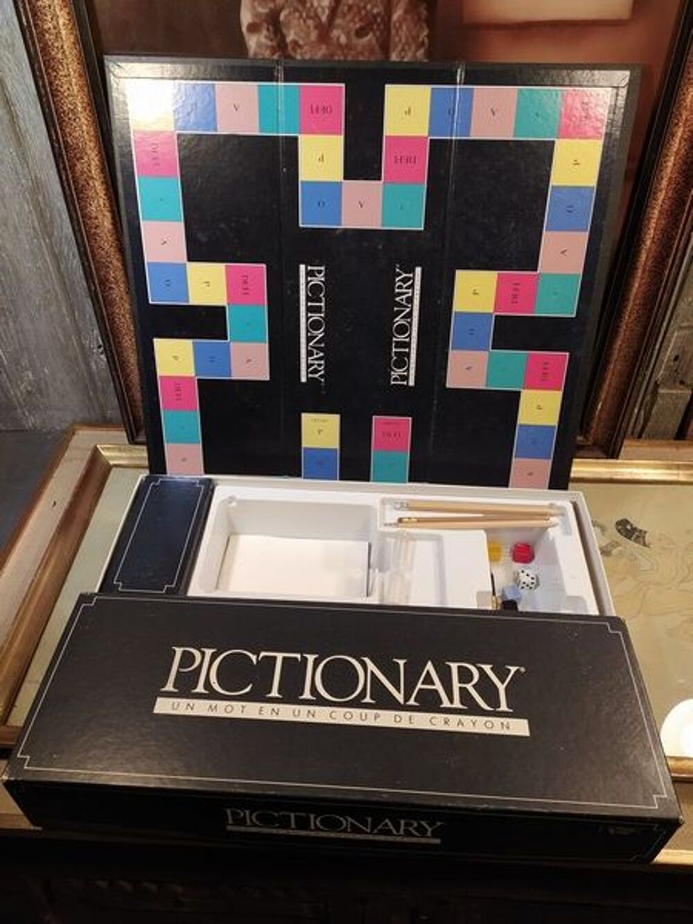 Jeu de Soci&eacute;t&eacute; Pictionary 
Jeux / jouets