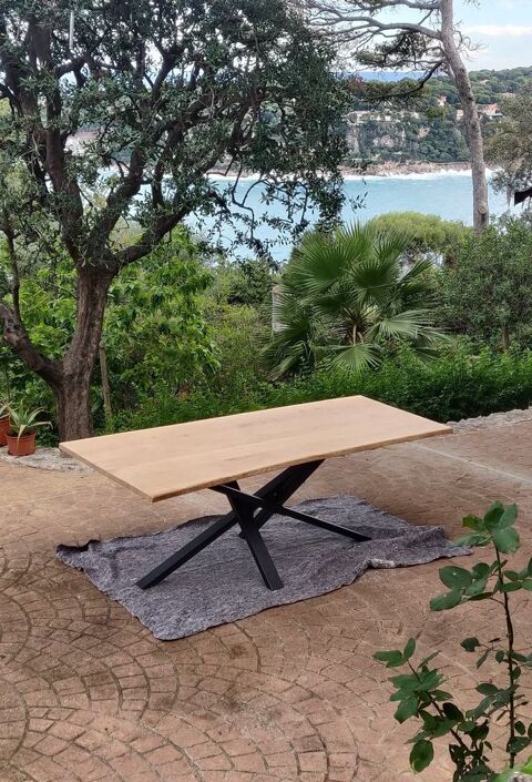 table bois en chne massif 1300 Nice (06)