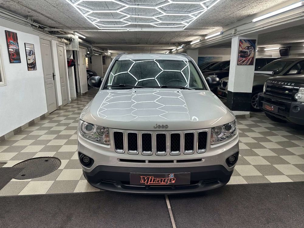 Compass JEEP COMPASS 2.2 CRD SPORT 163CV 4WD 2011 occasion 06600 Antibes
