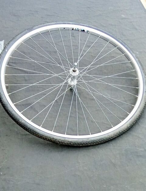 roue de v�lo 10 Beaufort-en-Vall�e (49)