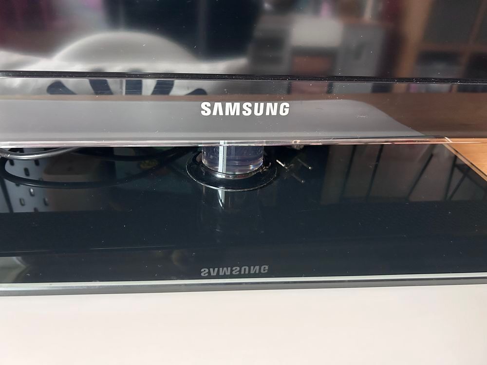 T&eacute;l&eacute;viseur Samsung 40 pouces LCD + Fire TV Stick Amazon Photos/Video/TV