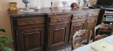 Bahut en ch�ne 100 Bagnols-sur-C�ze (30)