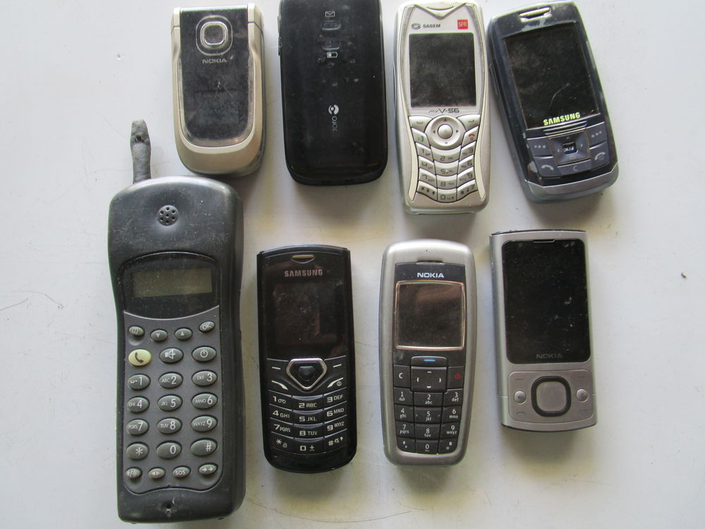 Lot t&eacute;l&eacute;phones Téléphones et tablettes