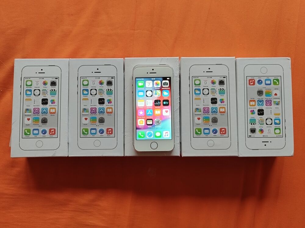 5 iPhone5S neufs boites Tlphones et tablettes