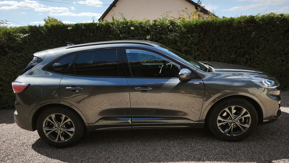 Kuga 2.5 Duratec 190 ch FlexiFuel FHEV E85 Powershift ST-Line Business 2023 occasion 89000 Auxerre