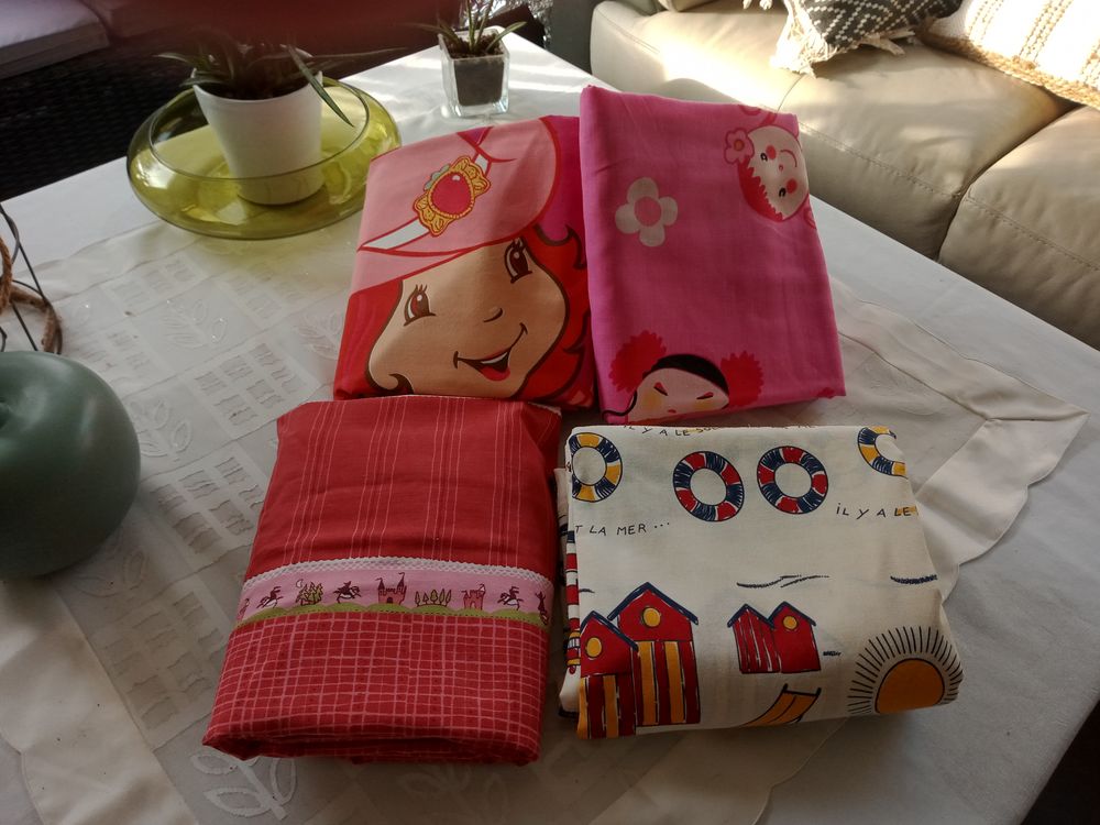 A saisir lot housses de couette +++
- Vêtements enfants
