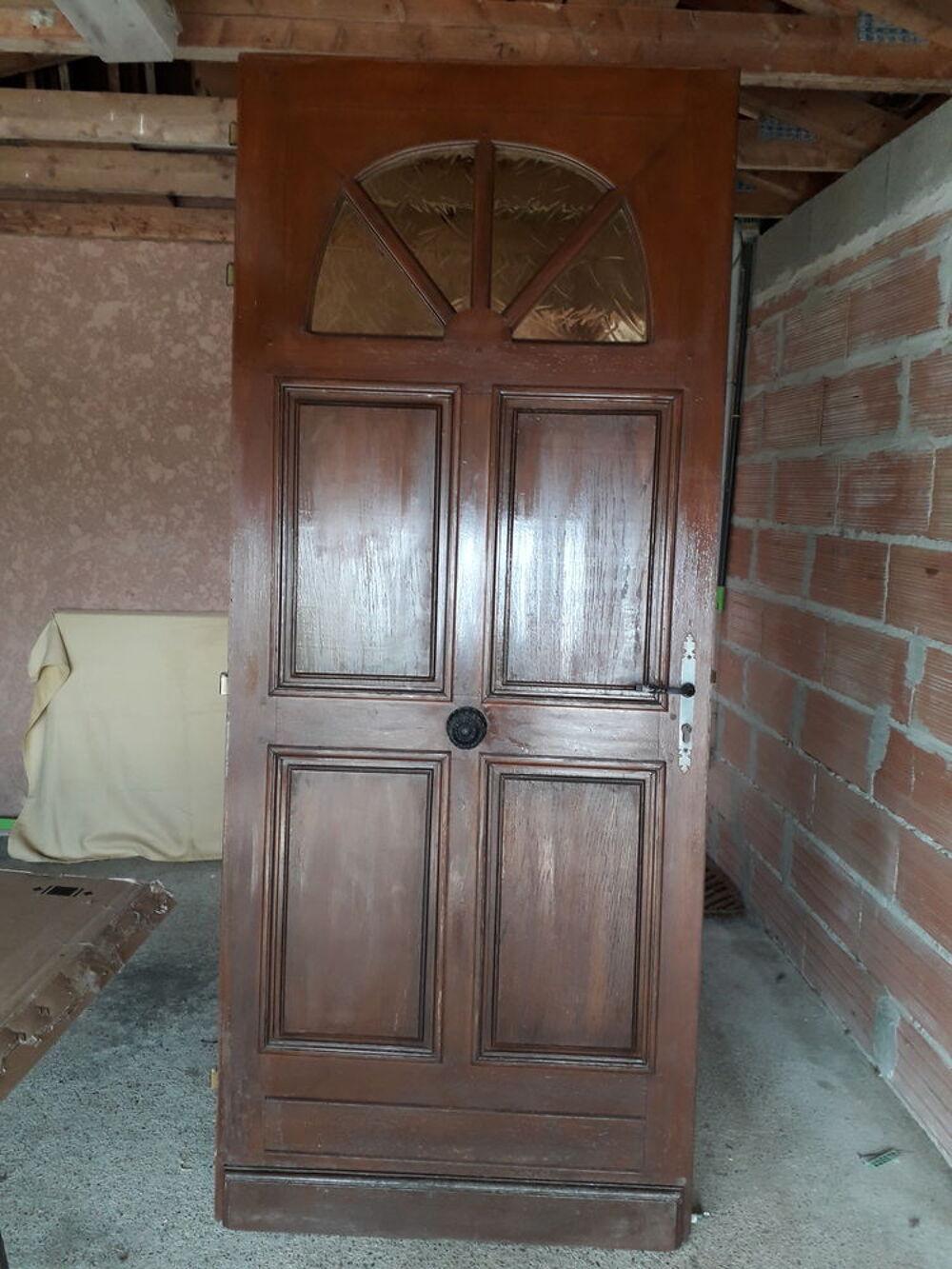 fen&ecirc;tres, porte d entr&eacute;e et chauffe eau: Meubles