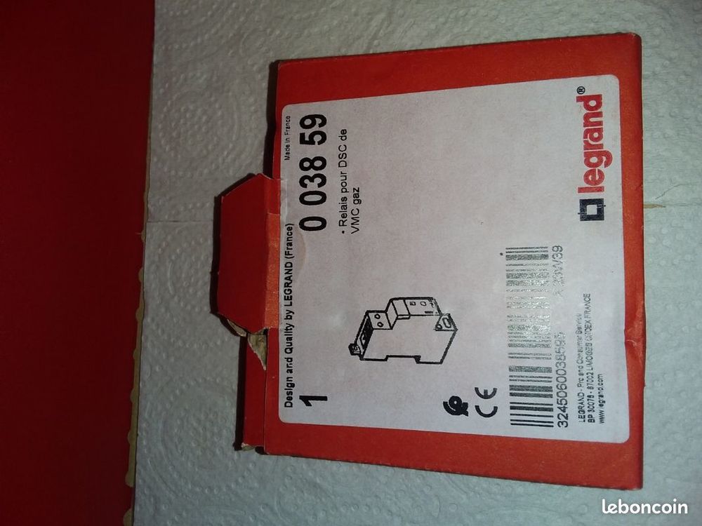 Relais de s&eacute;curit&eacute; 24V VMC &agrave; gaz LEGRAND 003859
Bricolage