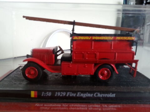 VOITURES MINIATURES - LOT N° 10
5 Grues (85)