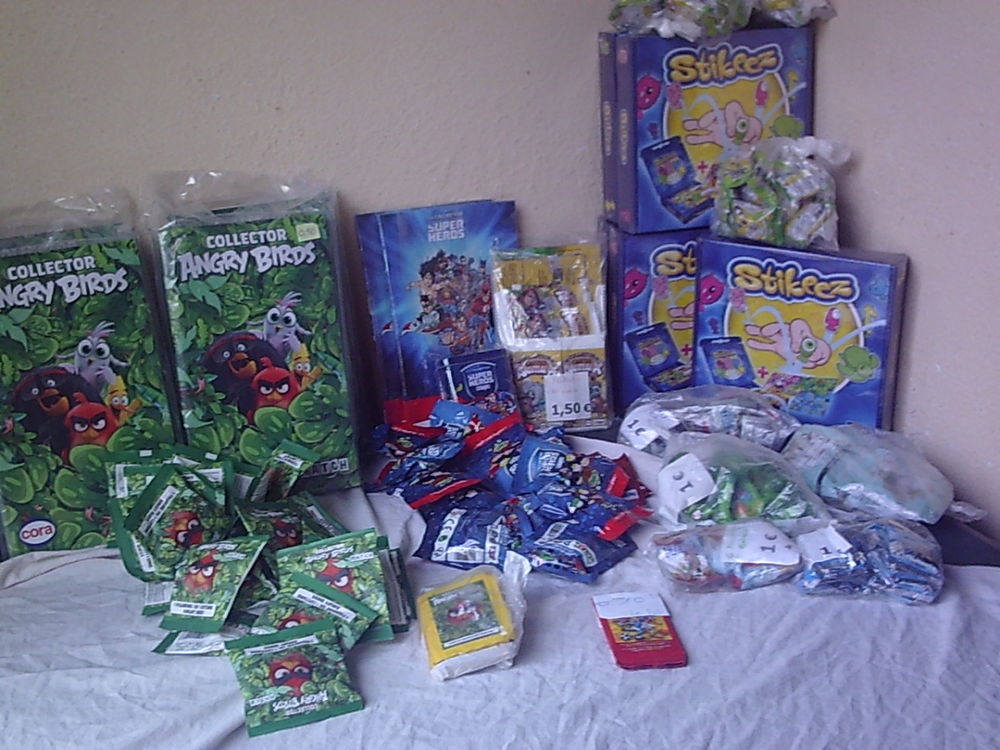 Lots de "Figurines" et de Mobiles Jeux / jouets