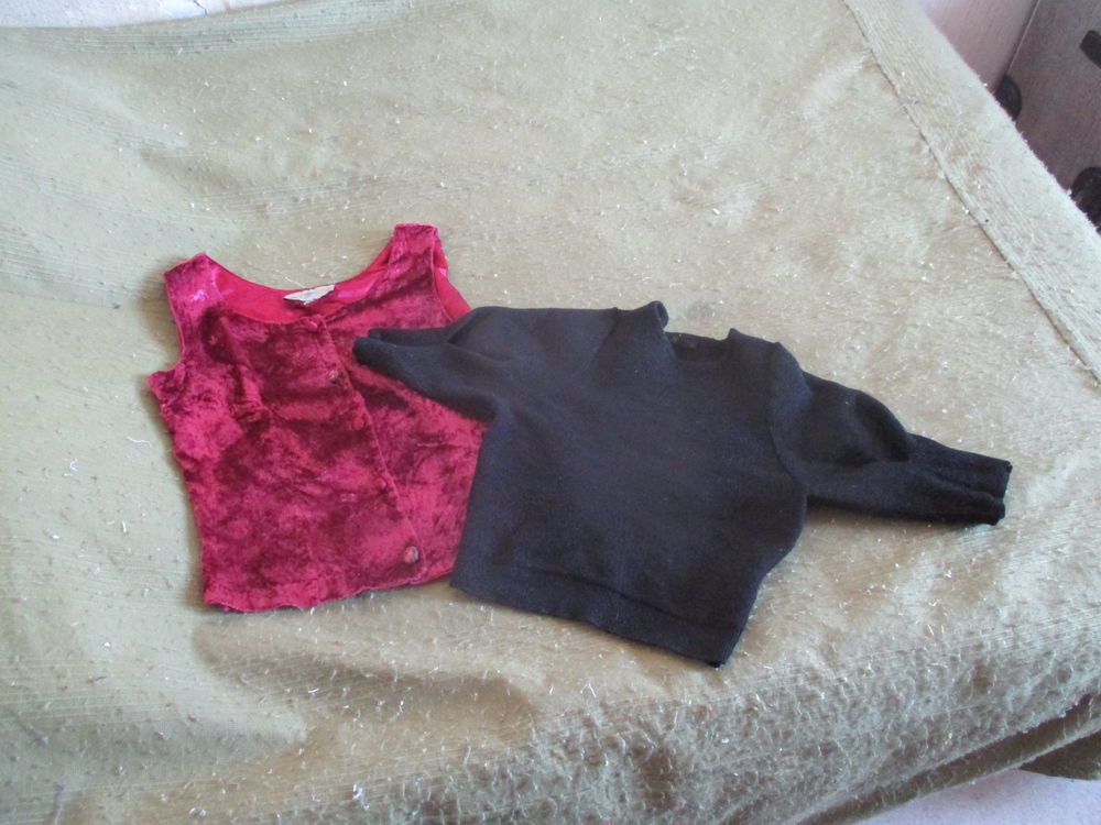 tee-shirt manches courtes , Vêtements