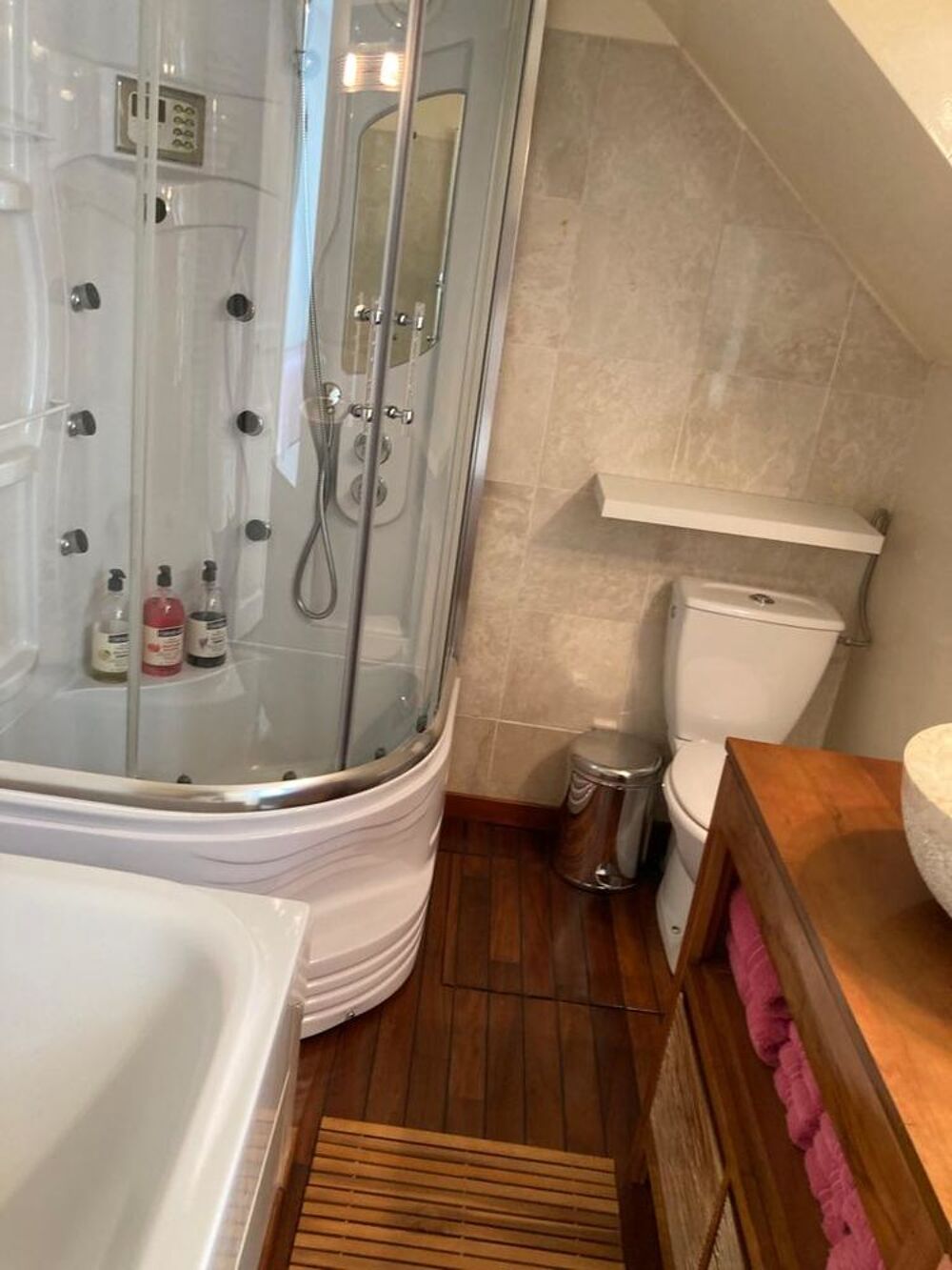 baignoire &agrave; jets et douche baln&eacute;oth&eacute;rapie Electroménager