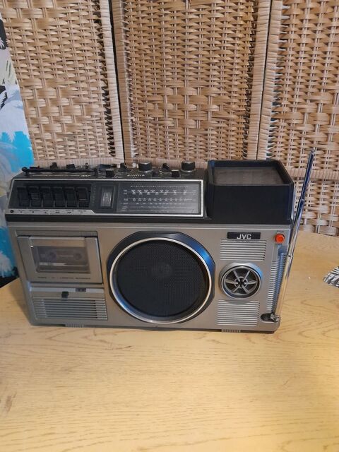 Radio années 80 JVC 200 Lagupie (47)