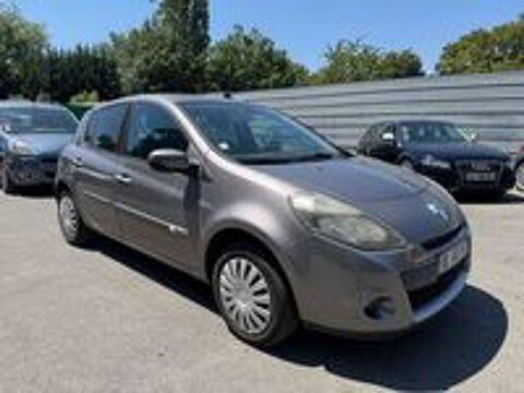 Clio III dCi 75 eco2 Dynamique TomTom Euro 5 2011 occasion 24750 Tr&eacute;lissac