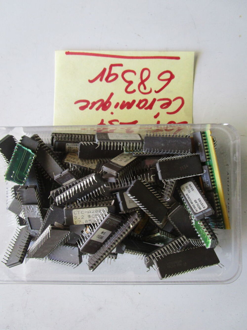 Eprom c&eacute;ramique Matériel informatique