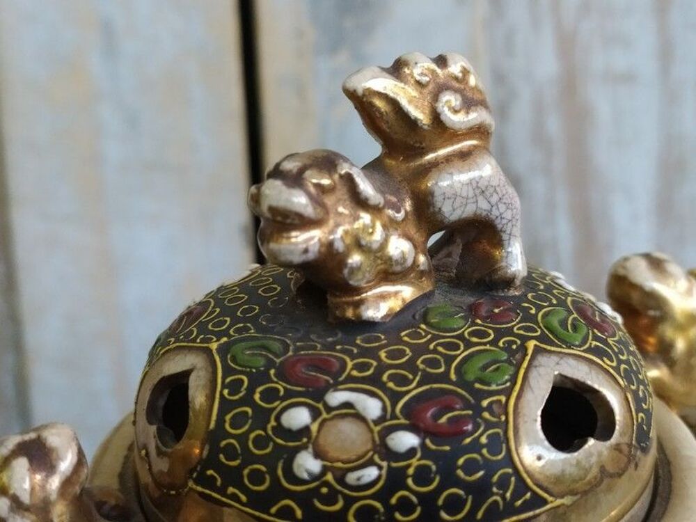 Br&ucirc;le Parfum Japonais Fa&iuml;ence de Satsuma Japon 1900-1920 Décoration