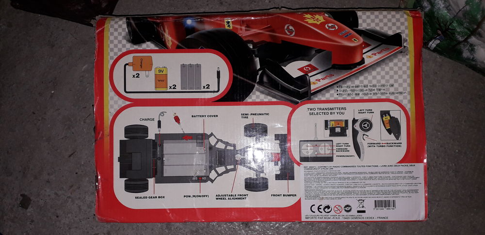 02 voitures Radiocommandes neuve Jeux / jouets