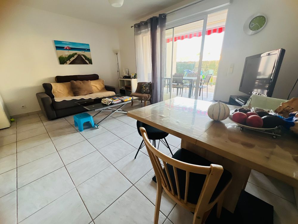   T2 avec grande terrasse , piscine et parking privé  Languedoc-Roussillon, Valras-Plage (34350)