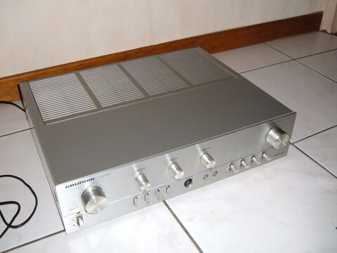 GRUNDIG mod V2000 (vintage 1979) 199 Marckolsheim (67)