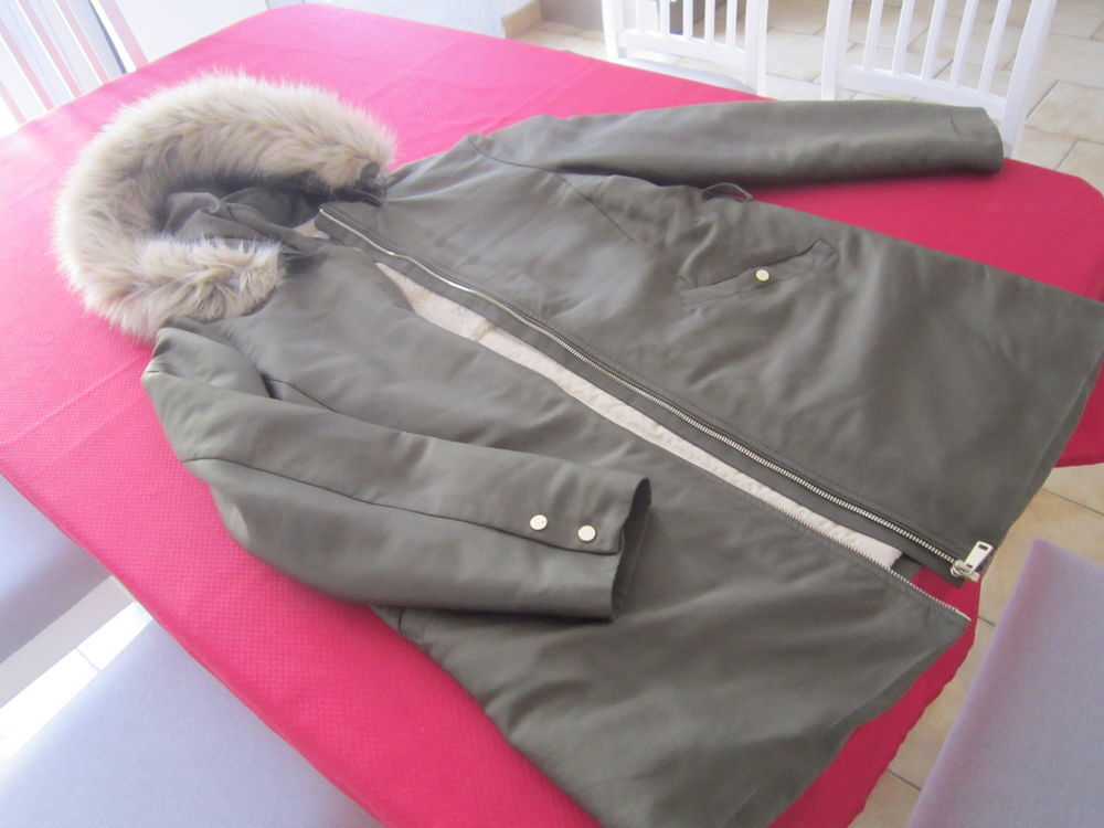 Une veste magnifique 3/4 FEMME Vtements