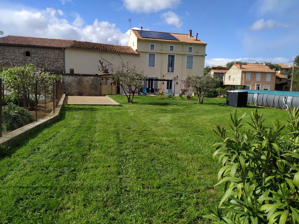 Vente Maison Grande maison familiale de 280 m² avec piscine Pierrerue