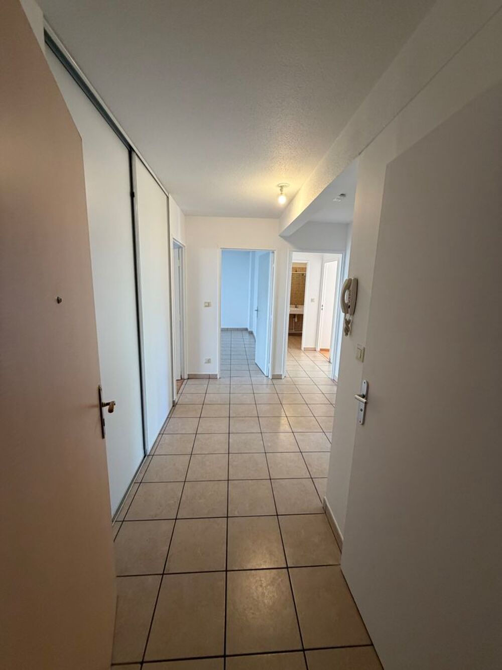 Vente Appartement Agréable T4 avec Terrasse et Garage Clermont-ferrand