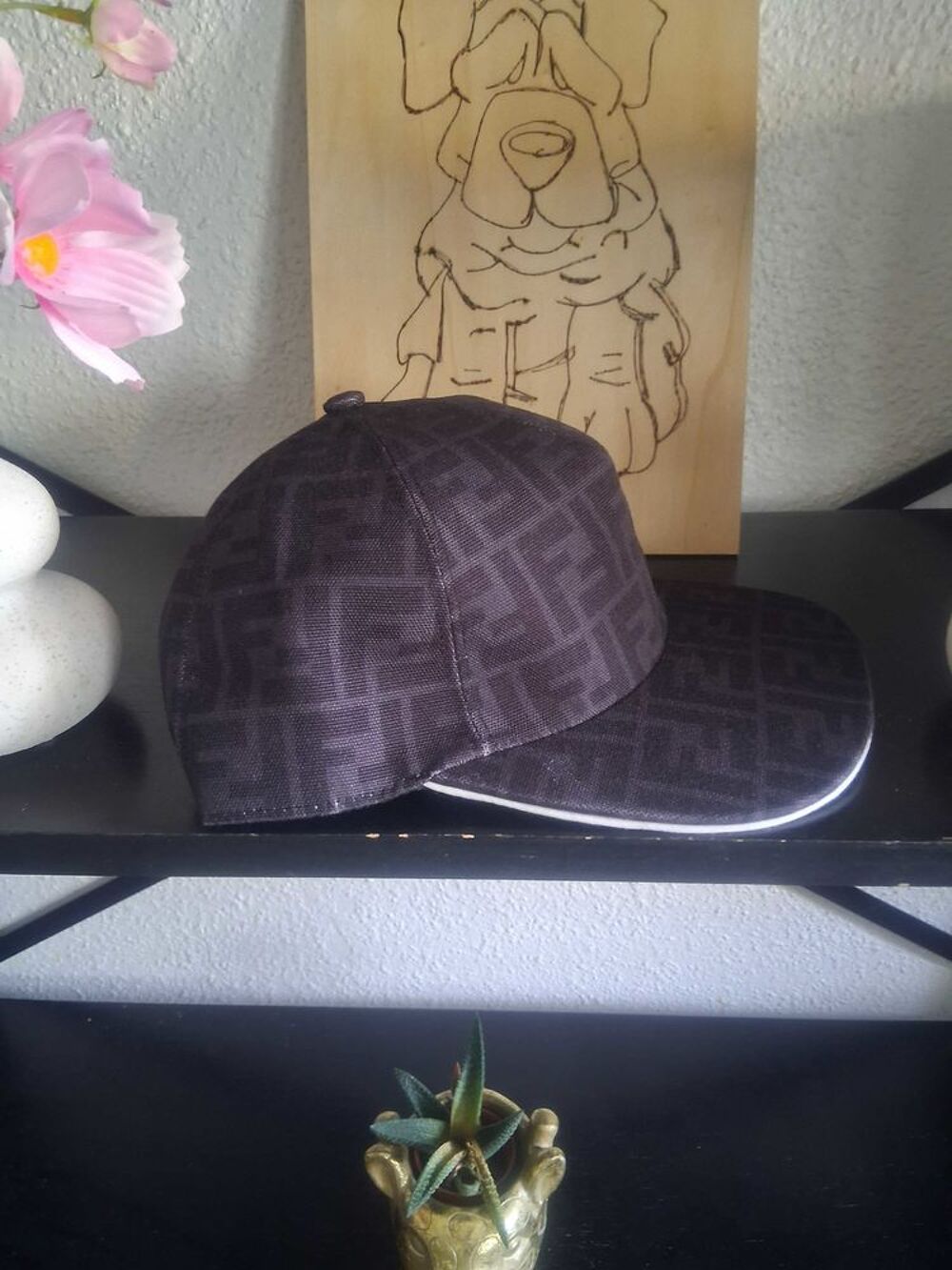 casquette fendi noir neuve avec &eacute;tiquettes Maroquinerie