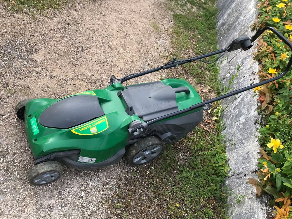 TONDEUSE A GAZON ELECTRIQUE Jardin