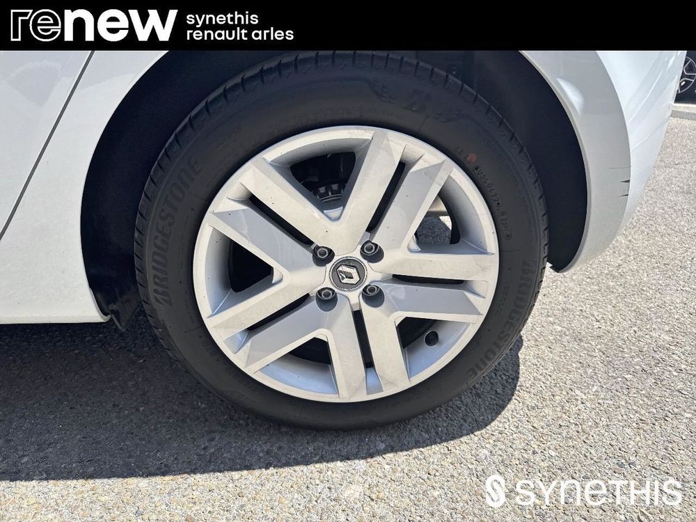 Clio V Clio TCe 90 - 21N Business 2022 occasion 13200 Arles