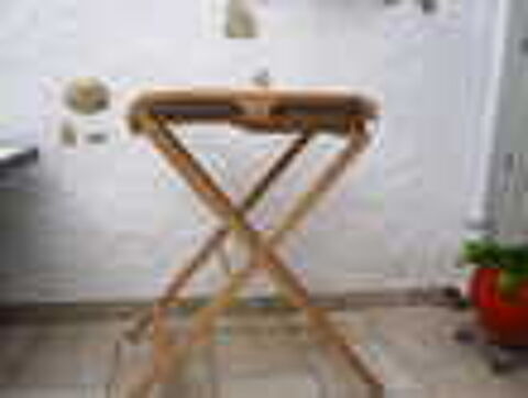 TABLE A LANGER PLIANTE JADE Puriculture
