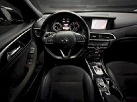 Q30 2.0t 211ch Sport City Black AWD DCT7 2017 occasion 33520 Bruges