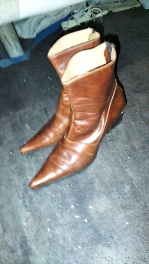 Boots zippée cuir san marina pointure 36 très bon état 18 Cachan (94)