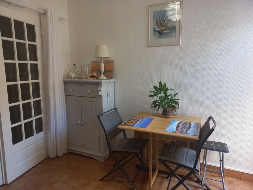   Logement calme au 1er étage sans ascenseur à 50 m du port  Languedoc-Roussillon, Port-Vendres (66660)