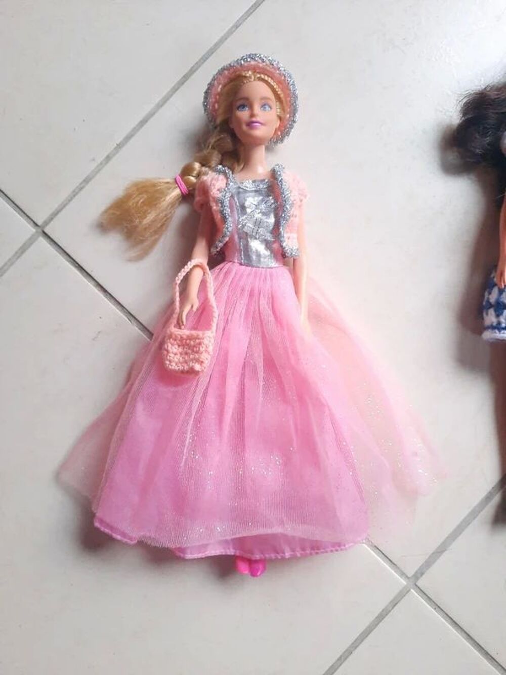 Barbie reconditionn&eacute;es et habill&eacute;es Jeux / jouets