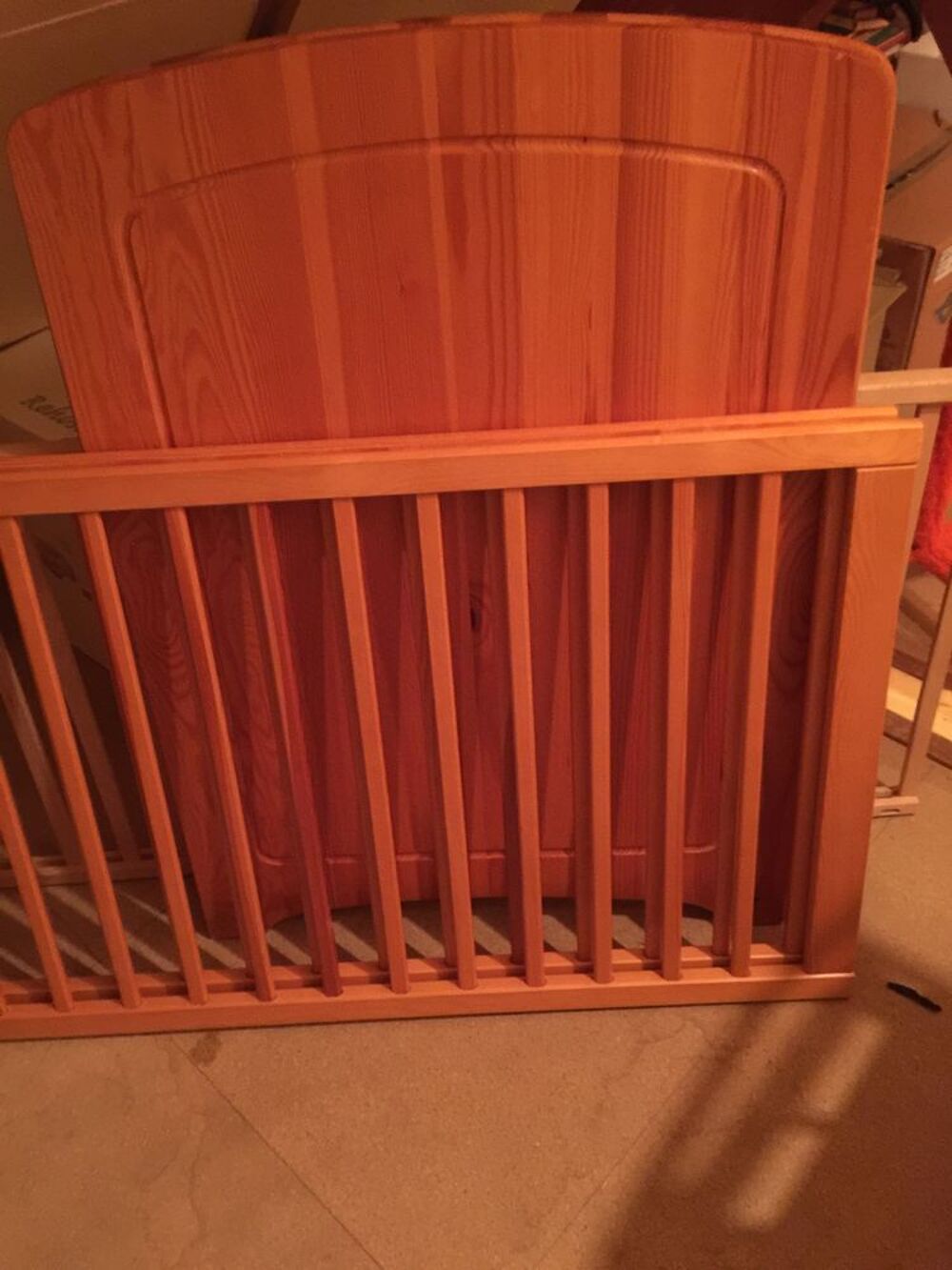lit bois b&eacute;b&eacute; Meubles