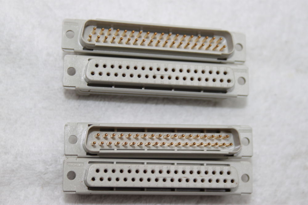 Connecteurs Amphenol M&acirc;le / Femelle Matériel informatique