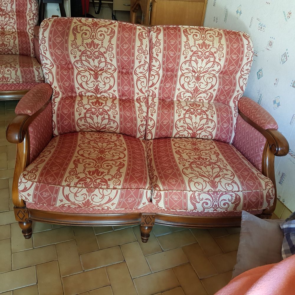 canap&eacute; 2 places et 2 fauteuils en parfait &eacute;tat Meubles