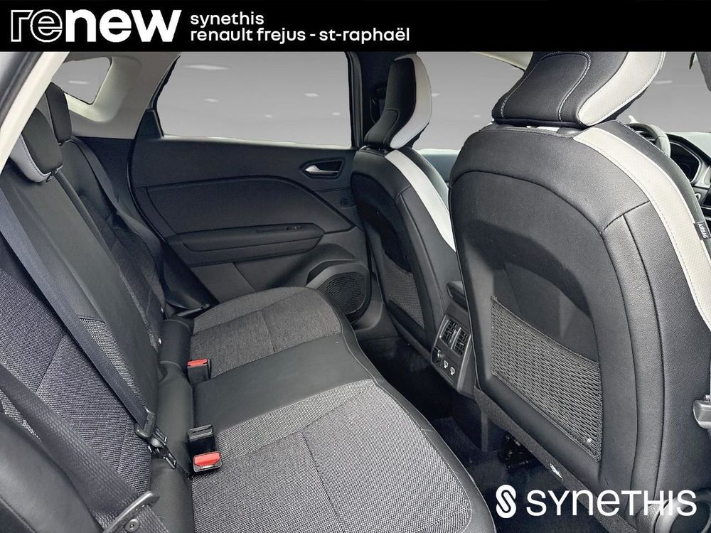 Captur E-Tech 145 - 21 Intens 2022 occasion 83600 Fr&eacute;jus