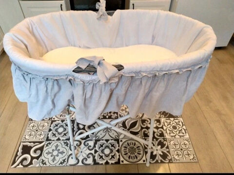 Couffin / Berceau en osier avec pied
40 Vaires-sur-Marne (77)