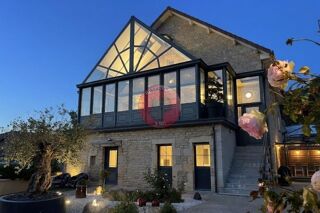  Maison à vendre 13 pièces 379 m²
