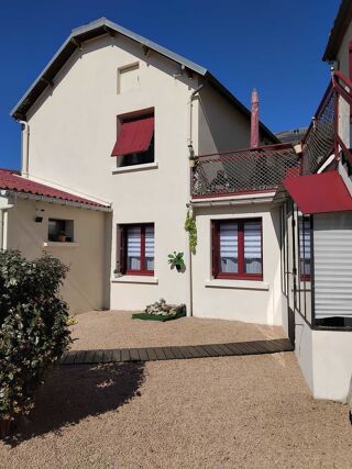 Maison � vendre 15 + pi�ces 550 m�