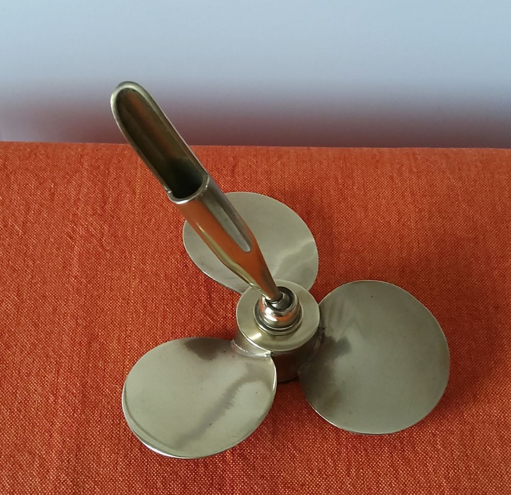 Porte stylo '' H&eacute;lice '' D�coration