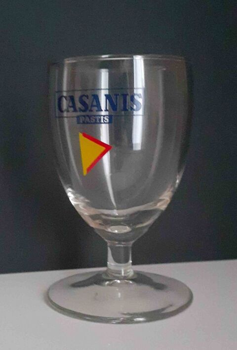 Verres Casanis Pastis originaux ? verres à pied 10 Beaucaire (30)