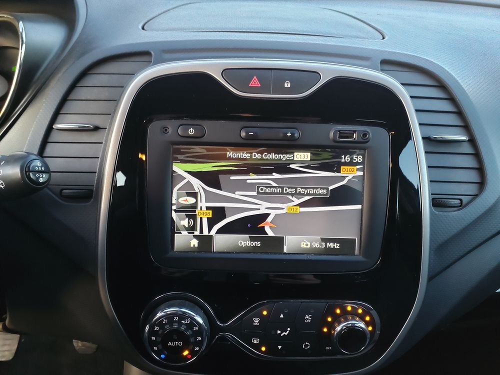 Captur dCi 90 Energy S&S eco&sup2; Zen 2013 occasion 42170 Saint-Just-Saint-Rambert