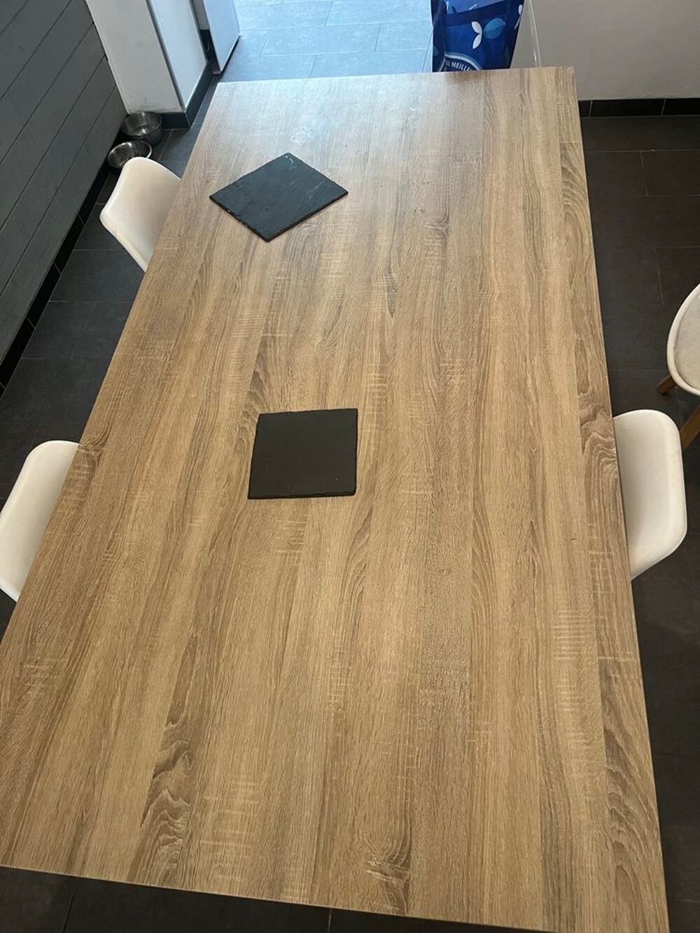 canap&eacute; convertible +table bon &eacute;tat g&eacute;n&eacute;ral Meubles