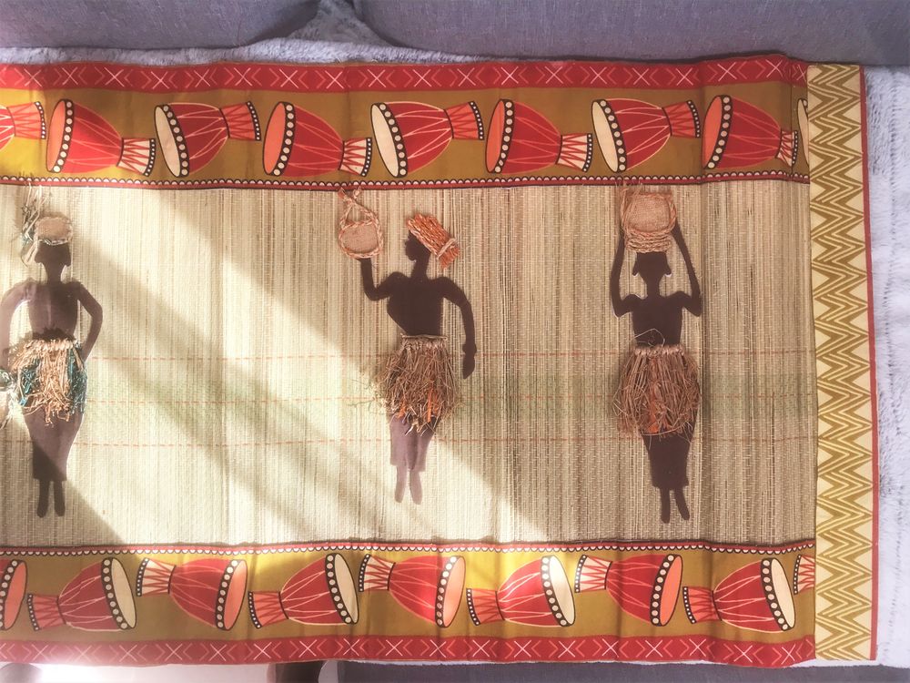 Natte africaine vintage en raphia tress&eacute;e &agrave; la main Décoration