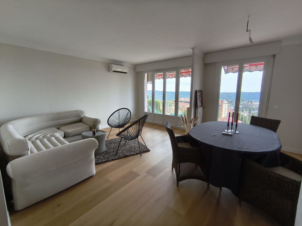 Vente Appartement Rare, 3P rénové de 82m², terrasse 27 m², vue panoramique Grasse