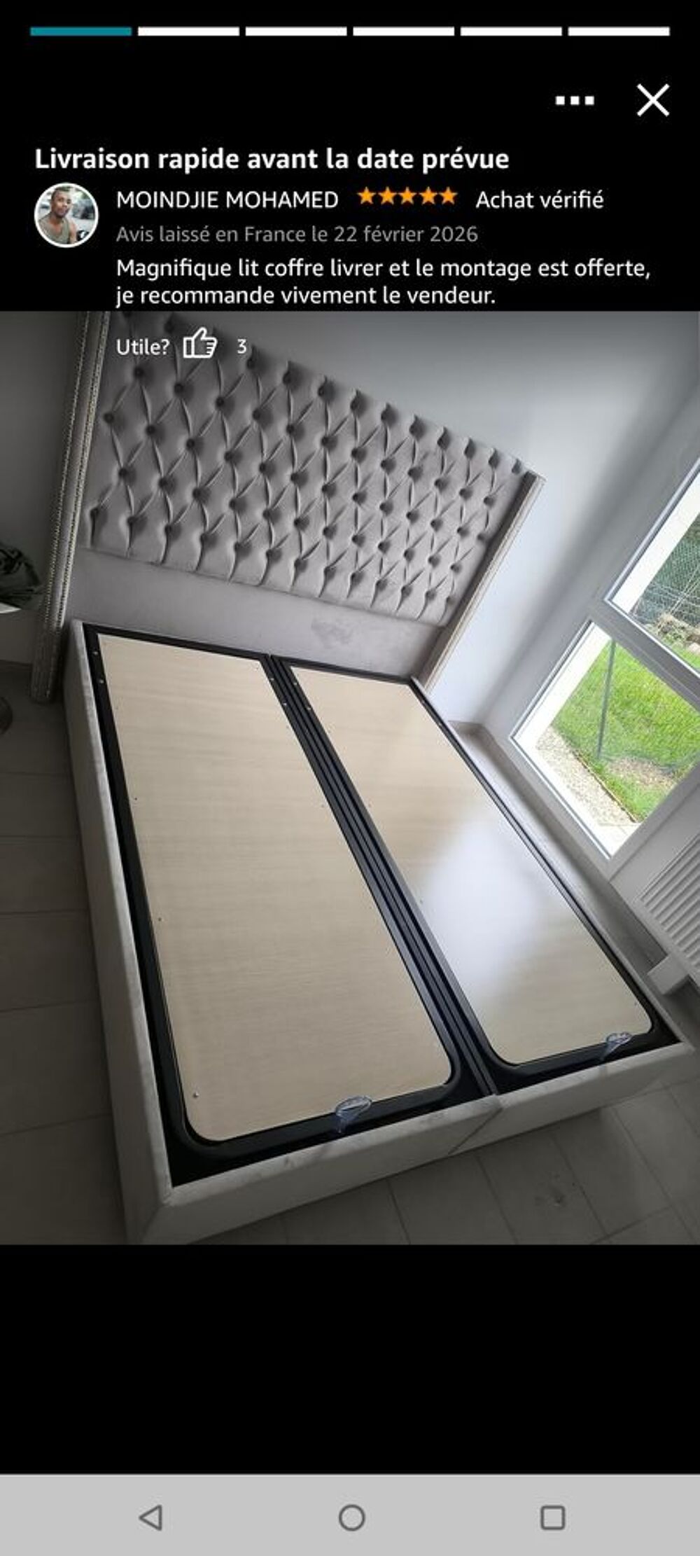 Lit avec t&ecirc;te de lit capitonn&eacute;e avec matelas 600€ Meubles