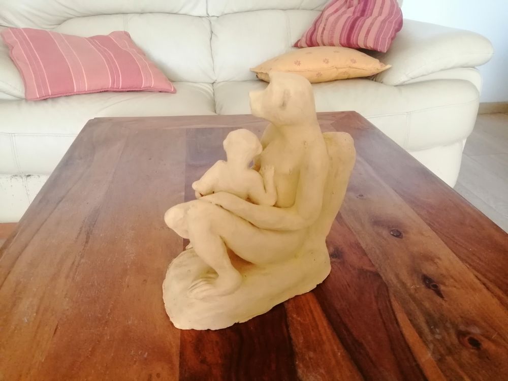 Sculpture chimpanzee et son petit TBE Décoration